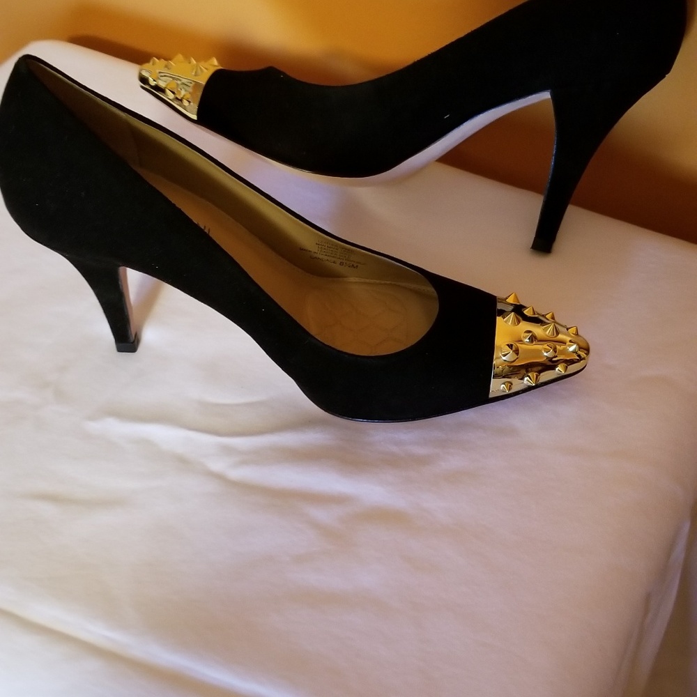 Ladies shoes